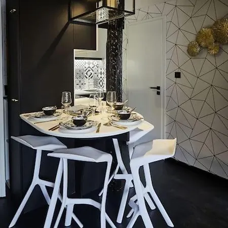 Apartmán Petit Ecrin Confortable Au Pied Cathedrale !